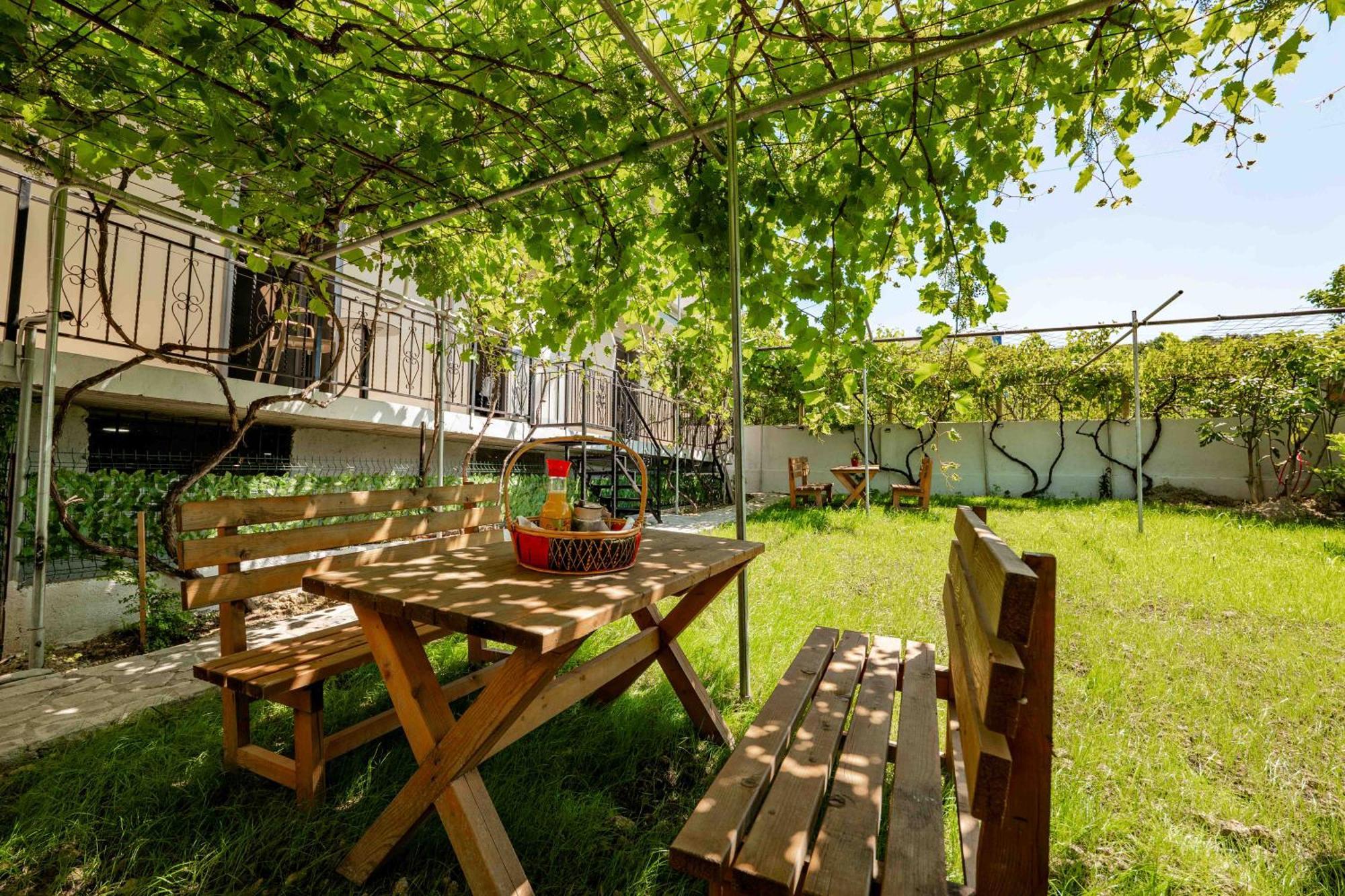Kalpazo Kaja Vila Garden Golem  Bagian luar foto